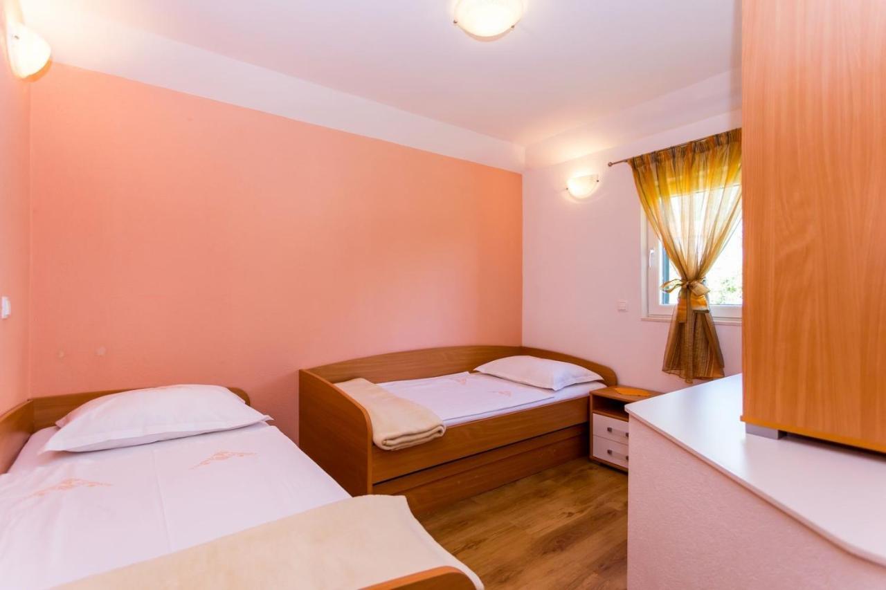 Villa Josip Near Omis , Private Pool Bagian luar foto