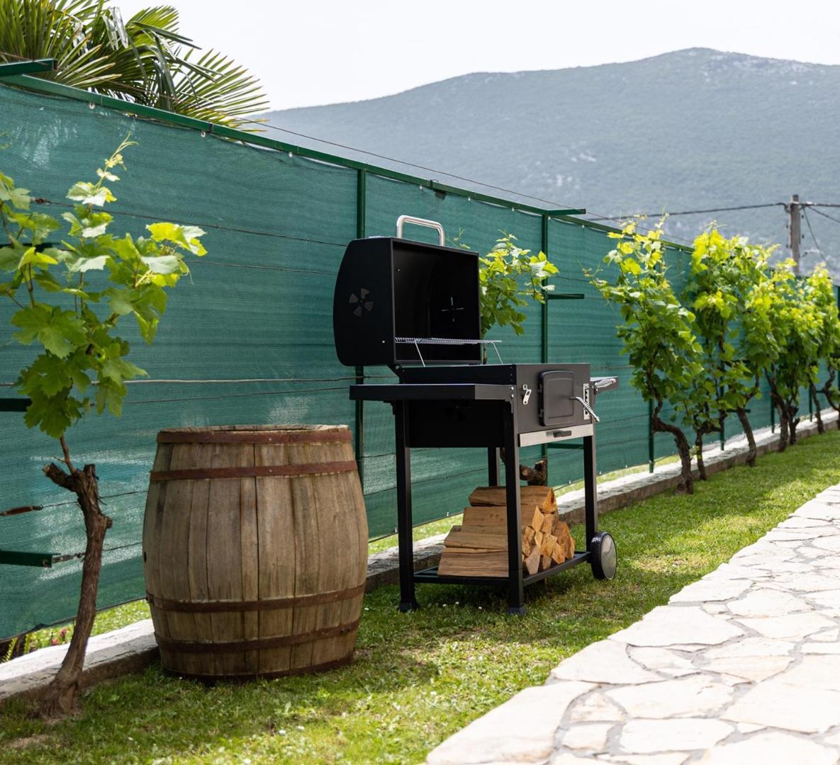 Villa Josip Near Omis , Private Pool Bagian luar foto